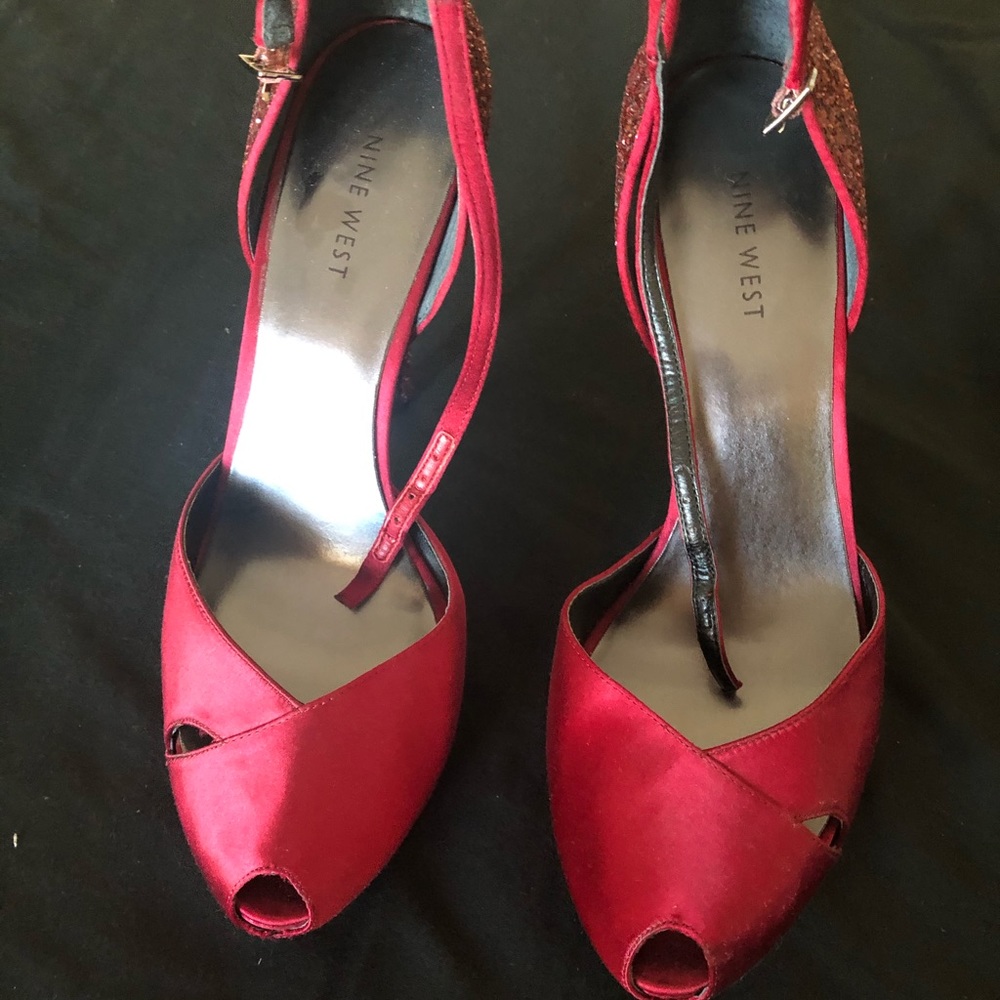 Nine West Elegant Shoes and Clutch Combo - Picture 2 of 8